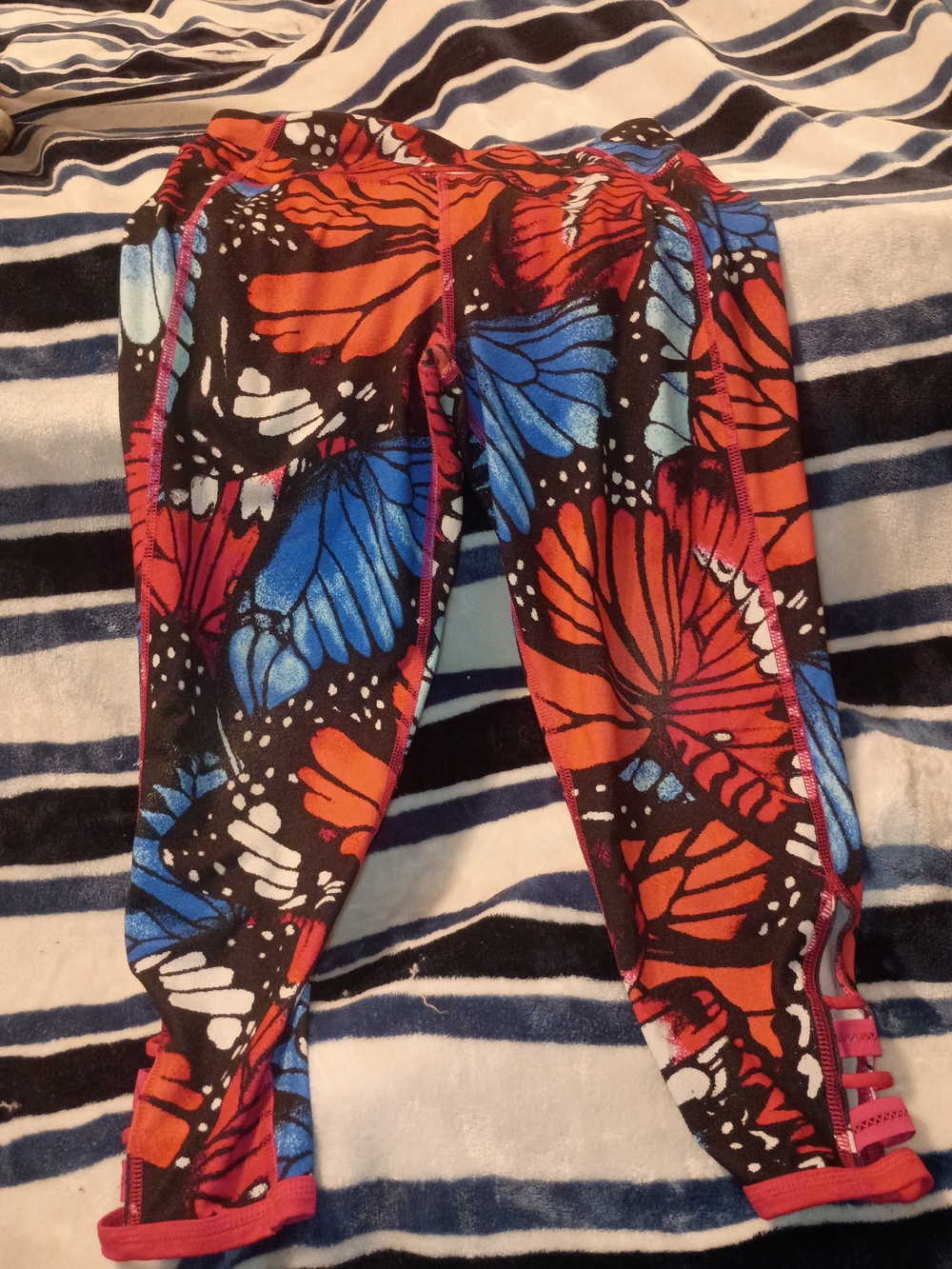Athleta Kids Butterfly-Print Leggings in Red & Blue